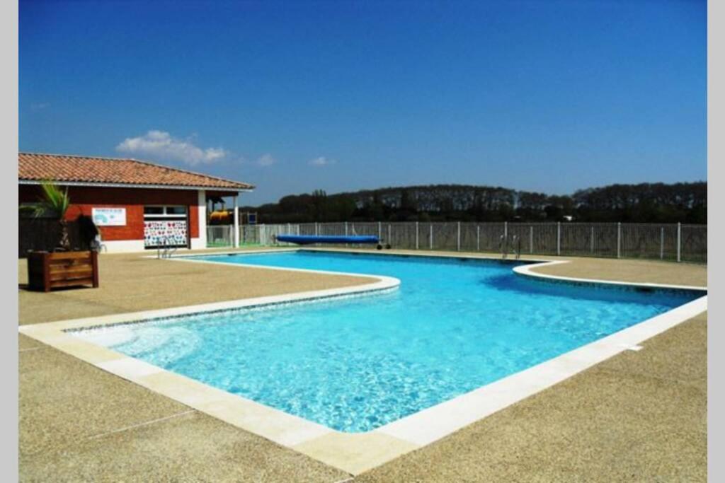 Holiday home Maison De Vacances Proche Du Canal Du Midi Et De La Mer Colombiers (Herault)